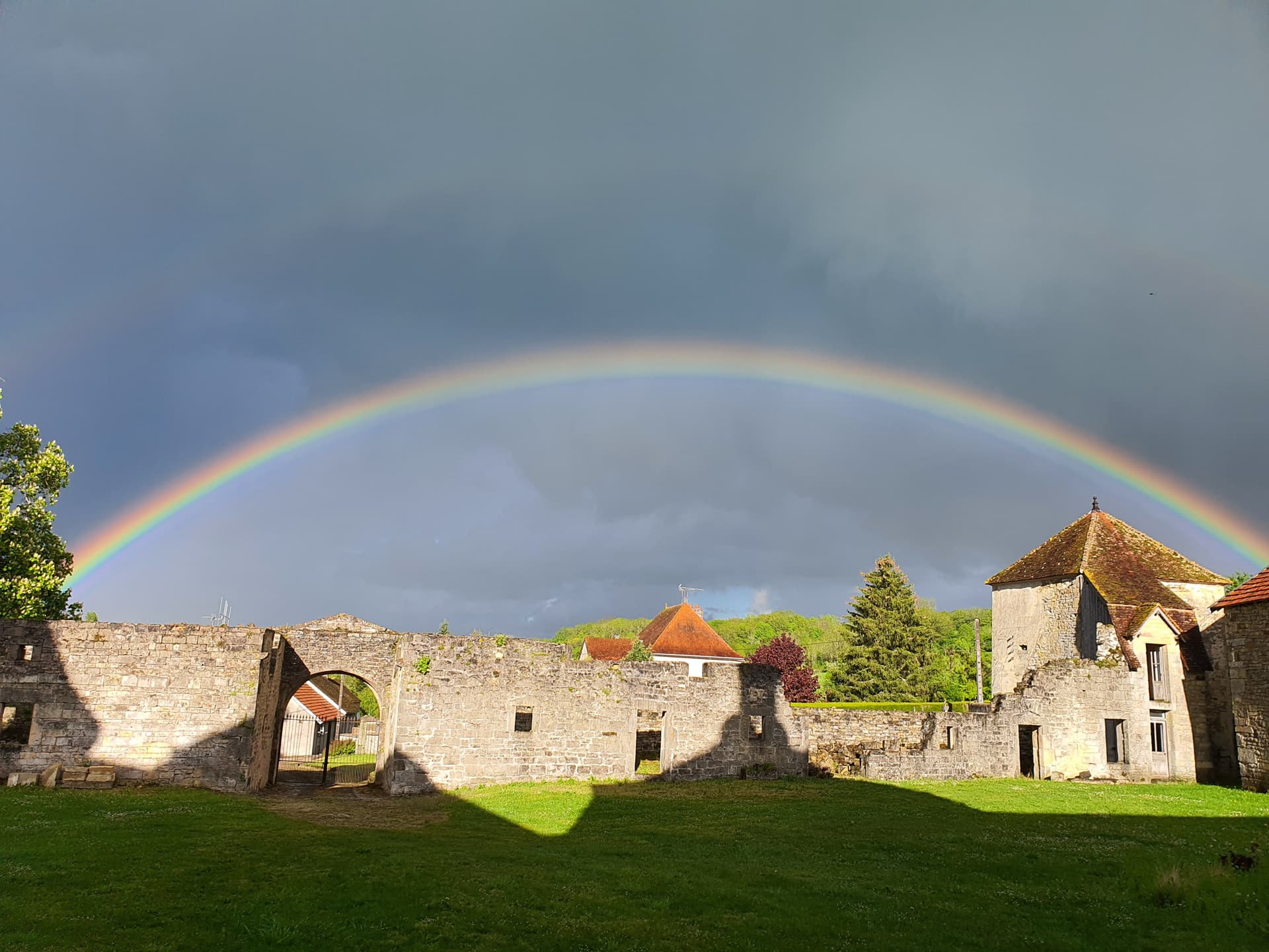 Ecuries du château de Bougey