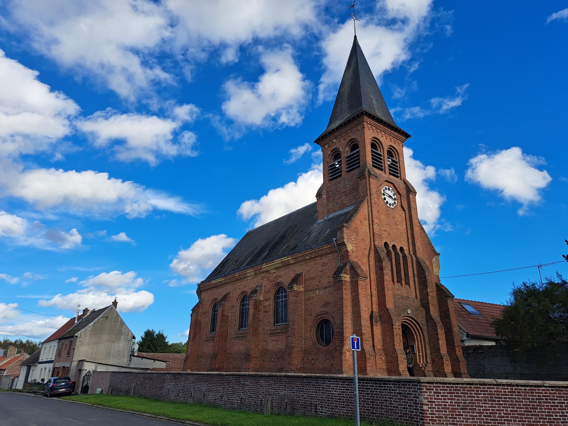 Vitraux de l'église Saint Martin de Becquigny