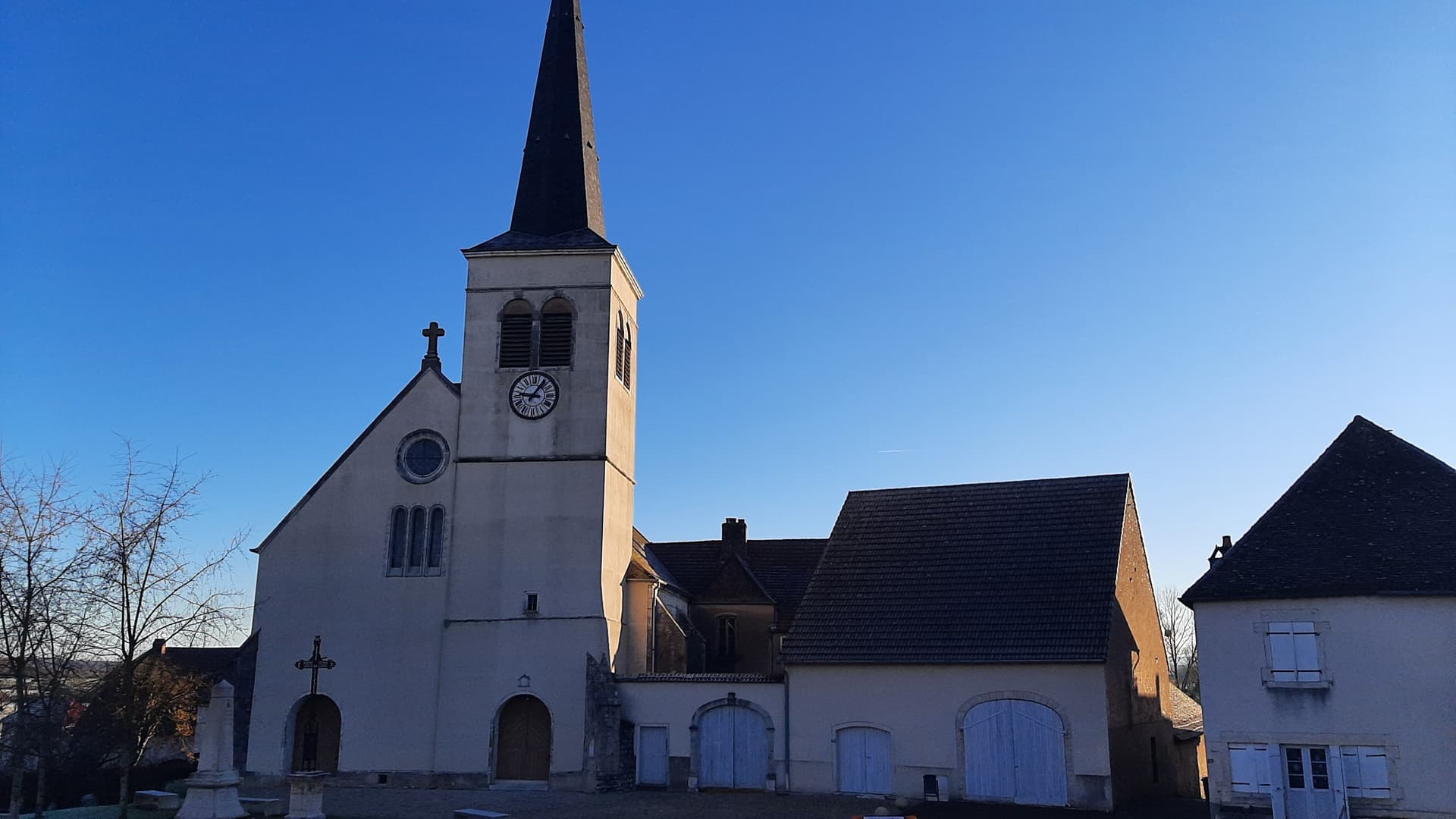 église et presbytère Thervay
