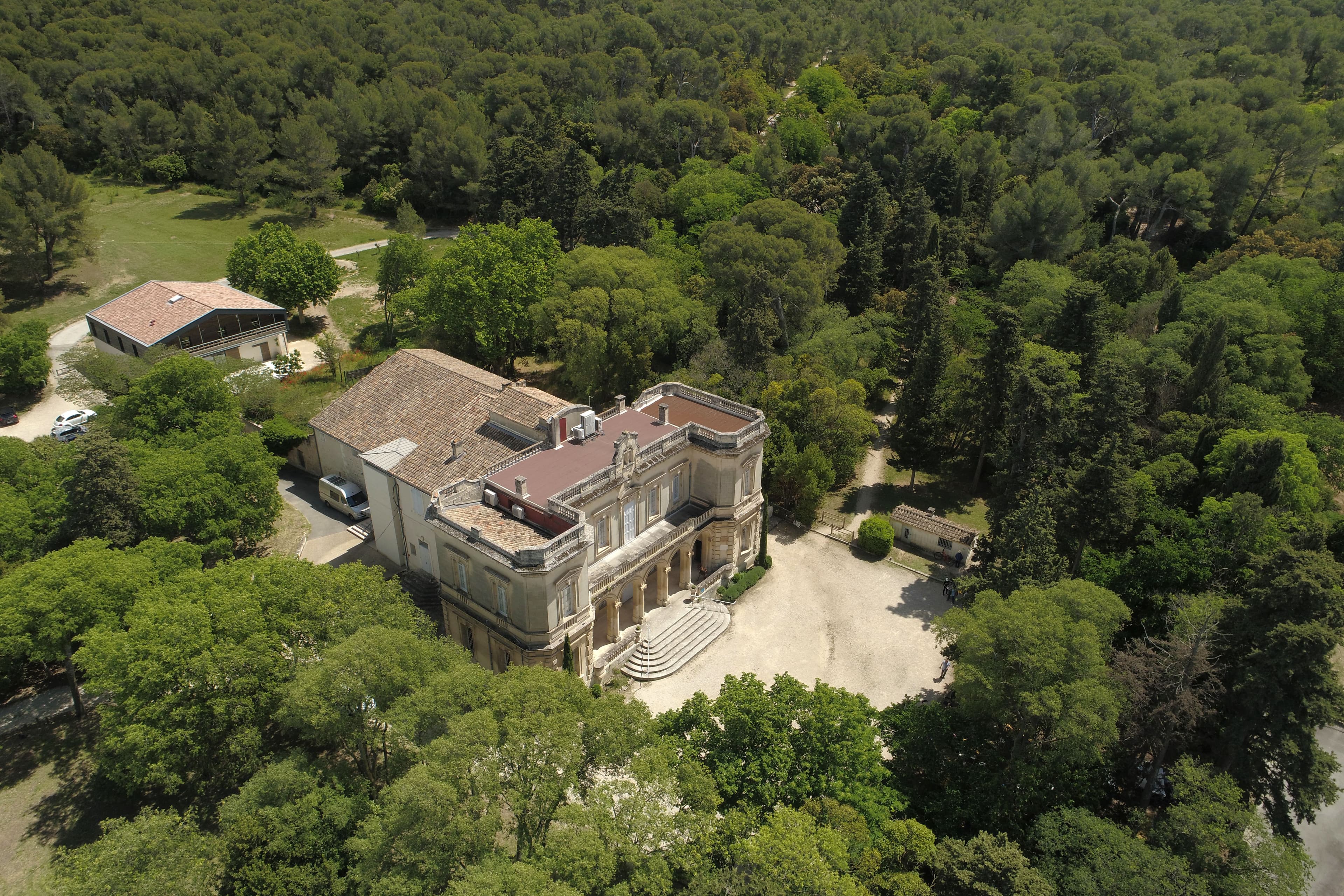 CABANON DU CHÂTEAU DE FONTVIEILLE