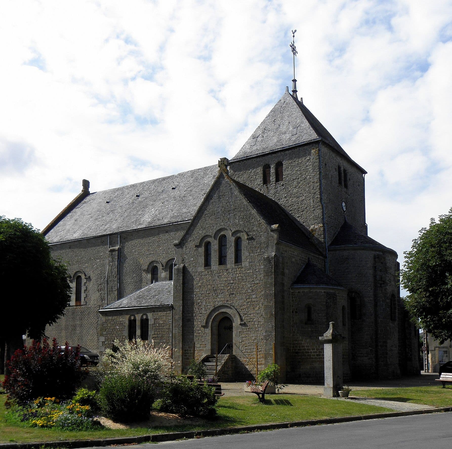 Église de Mézangers