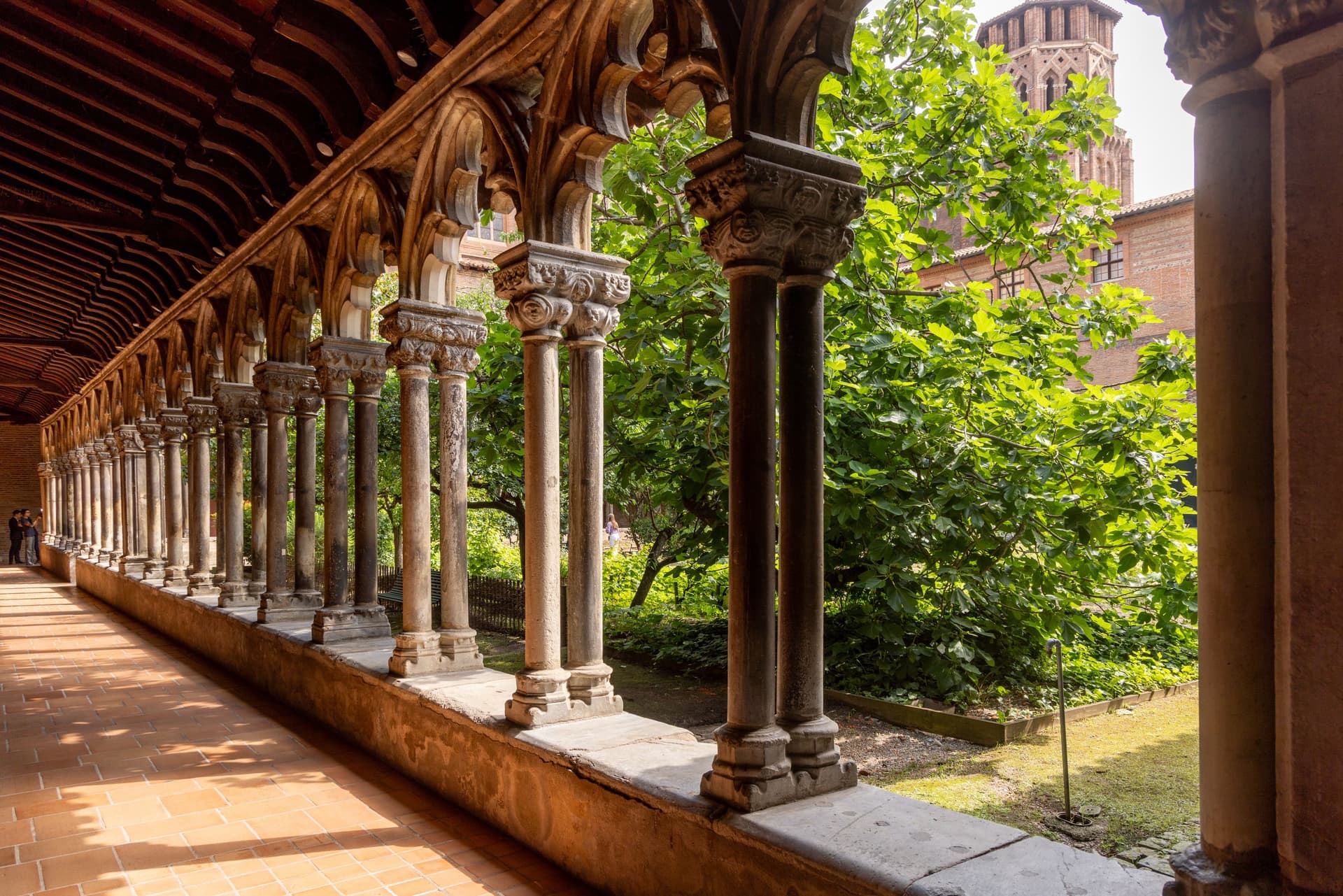 Colonnes du cloître des Augustins à Toulouse