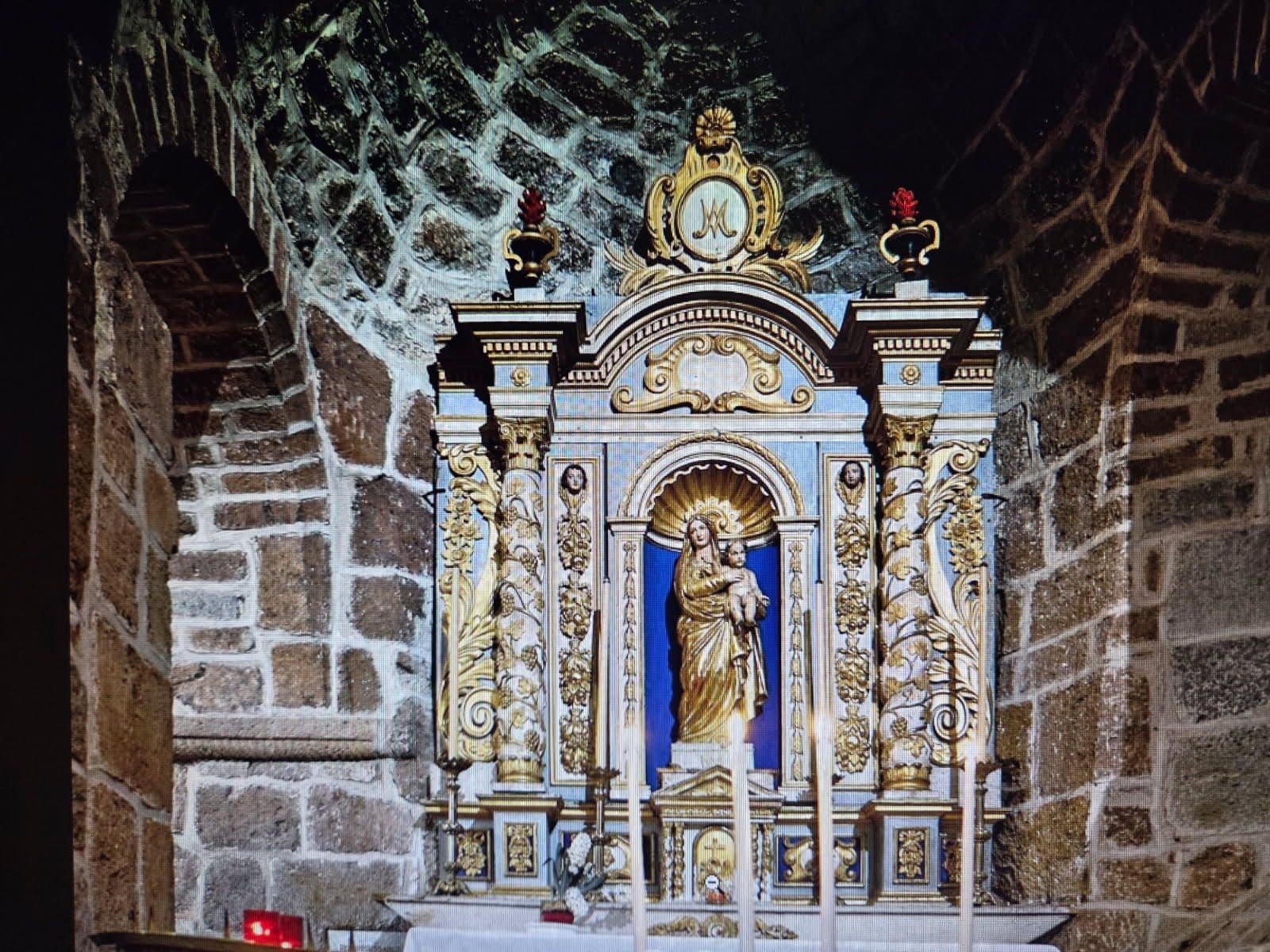 Retables de l'église de Cheylade