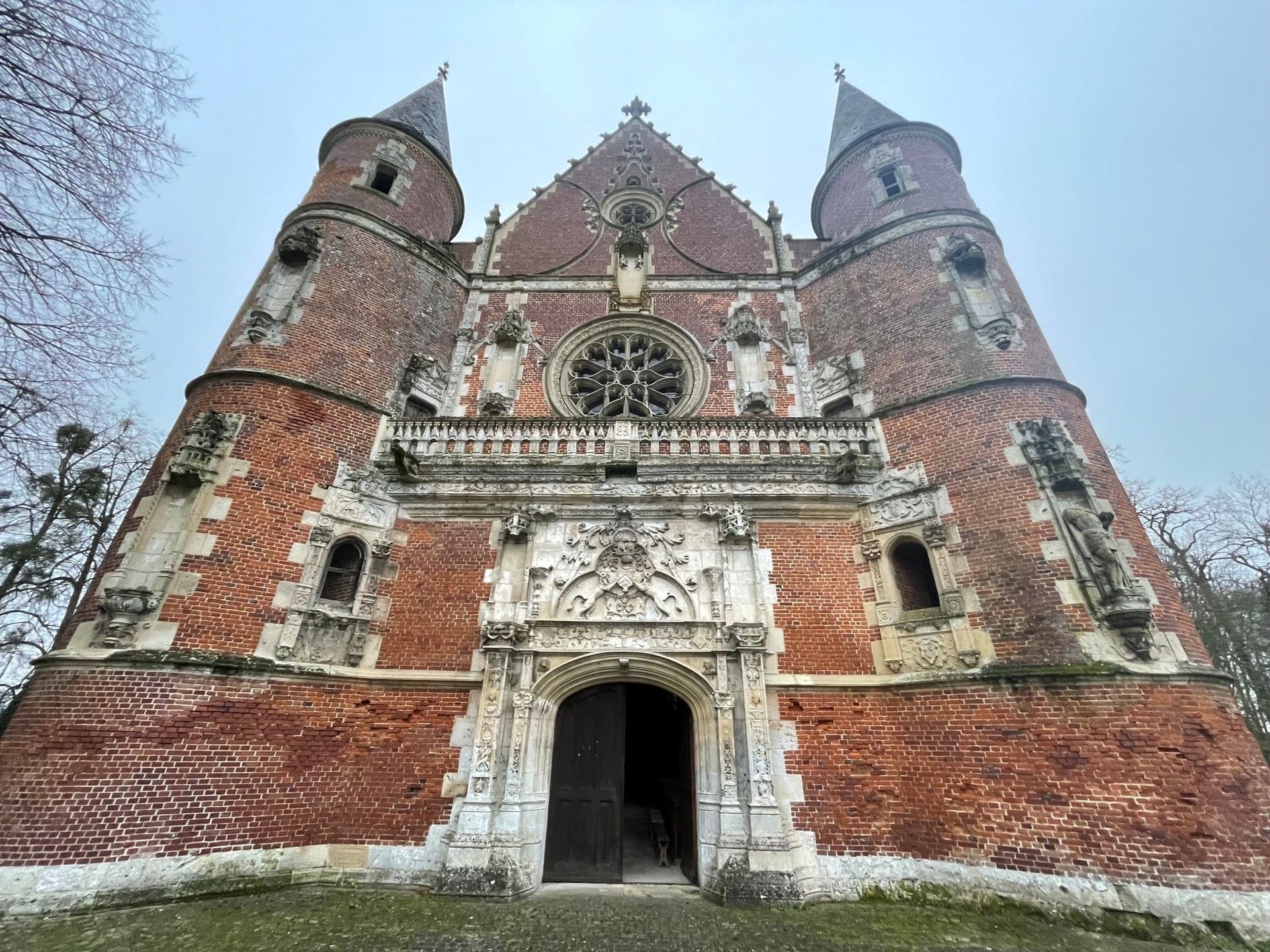 Restauration des vitraux de l'église de Tilloloy