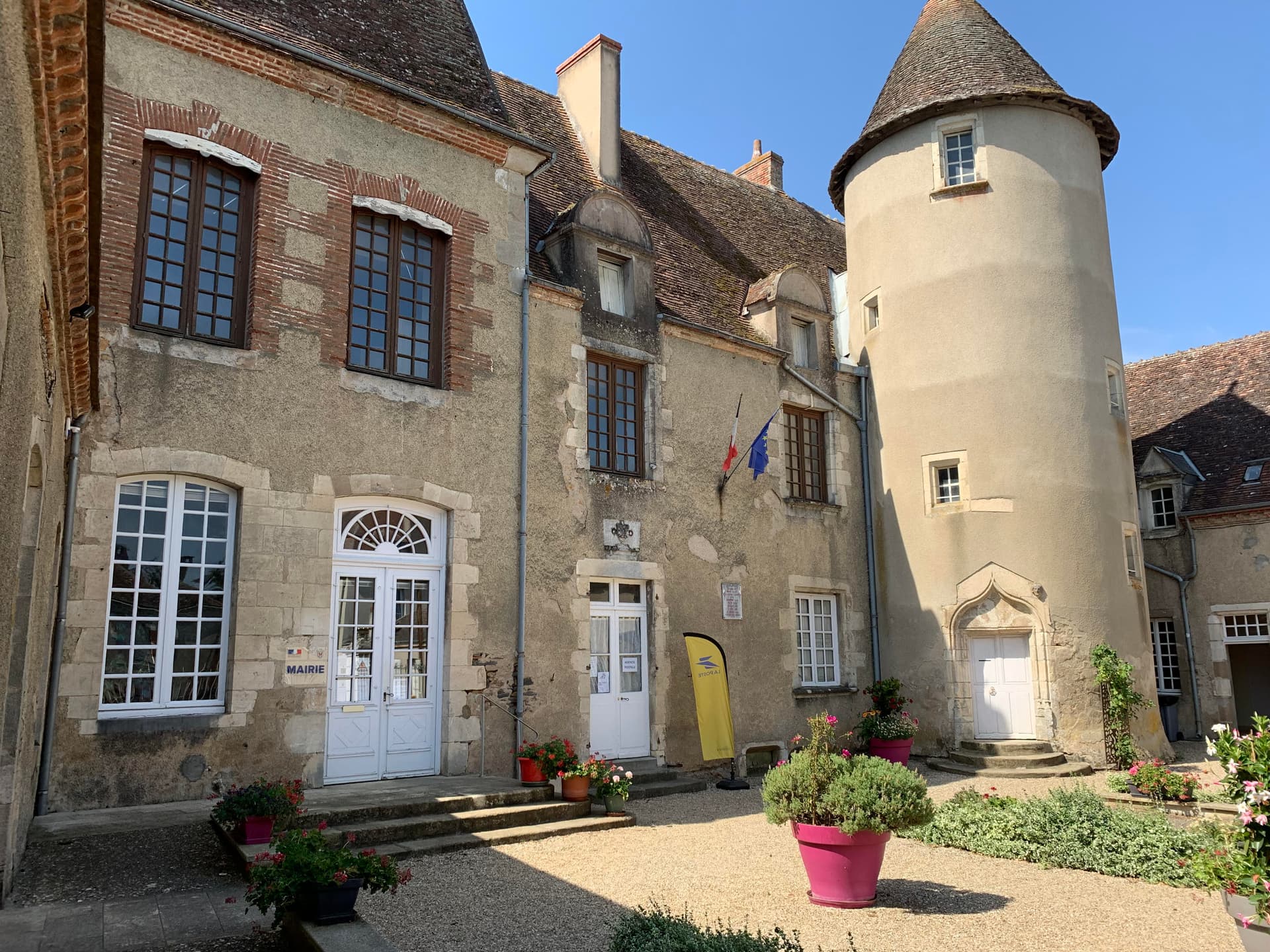 Manoir de Cluis-Dessus